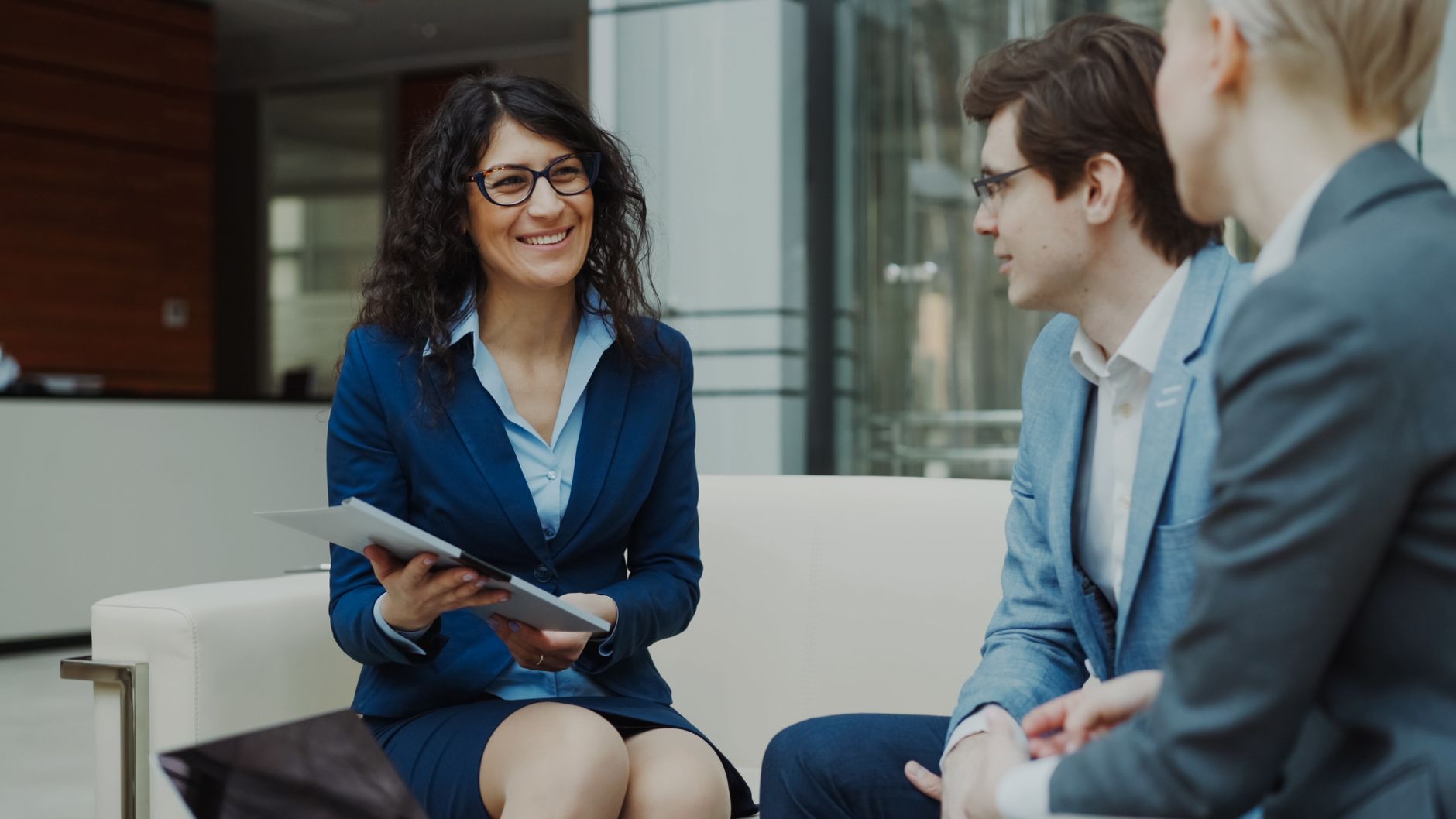 Bespoke corporate consulting meeting